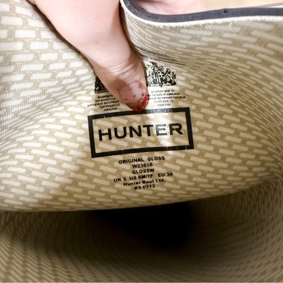 Hunter Original Black Tall Gloss Rain Boots (7) - Picture 5 of 5